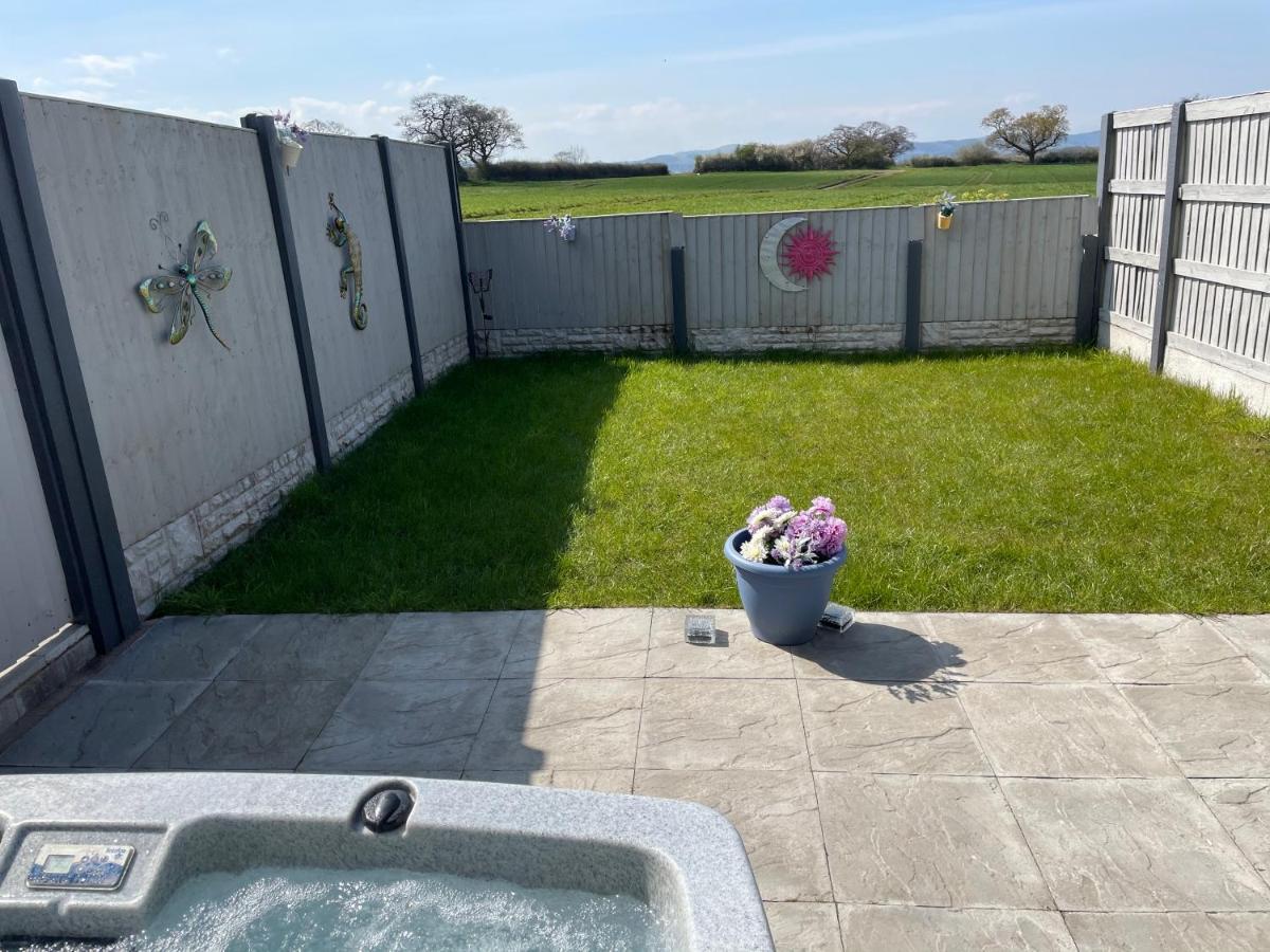 Dwylig Isa Holiday Cottages Rhuddlan Exteriér fotografie
